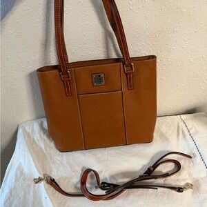 Dooney and Bourke Pebbled Leather Tote Shoulder Bag